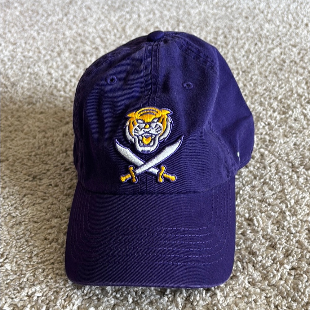 *Never worn* ‘47 Brand Men’s LSU Purple Tiger Fitted Hat